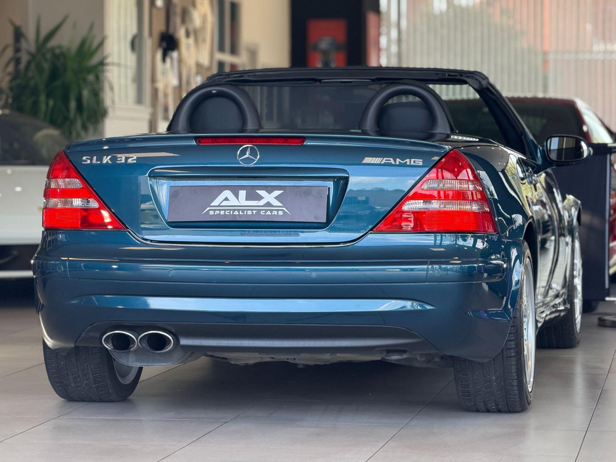 Mercedes SLK - Image 18