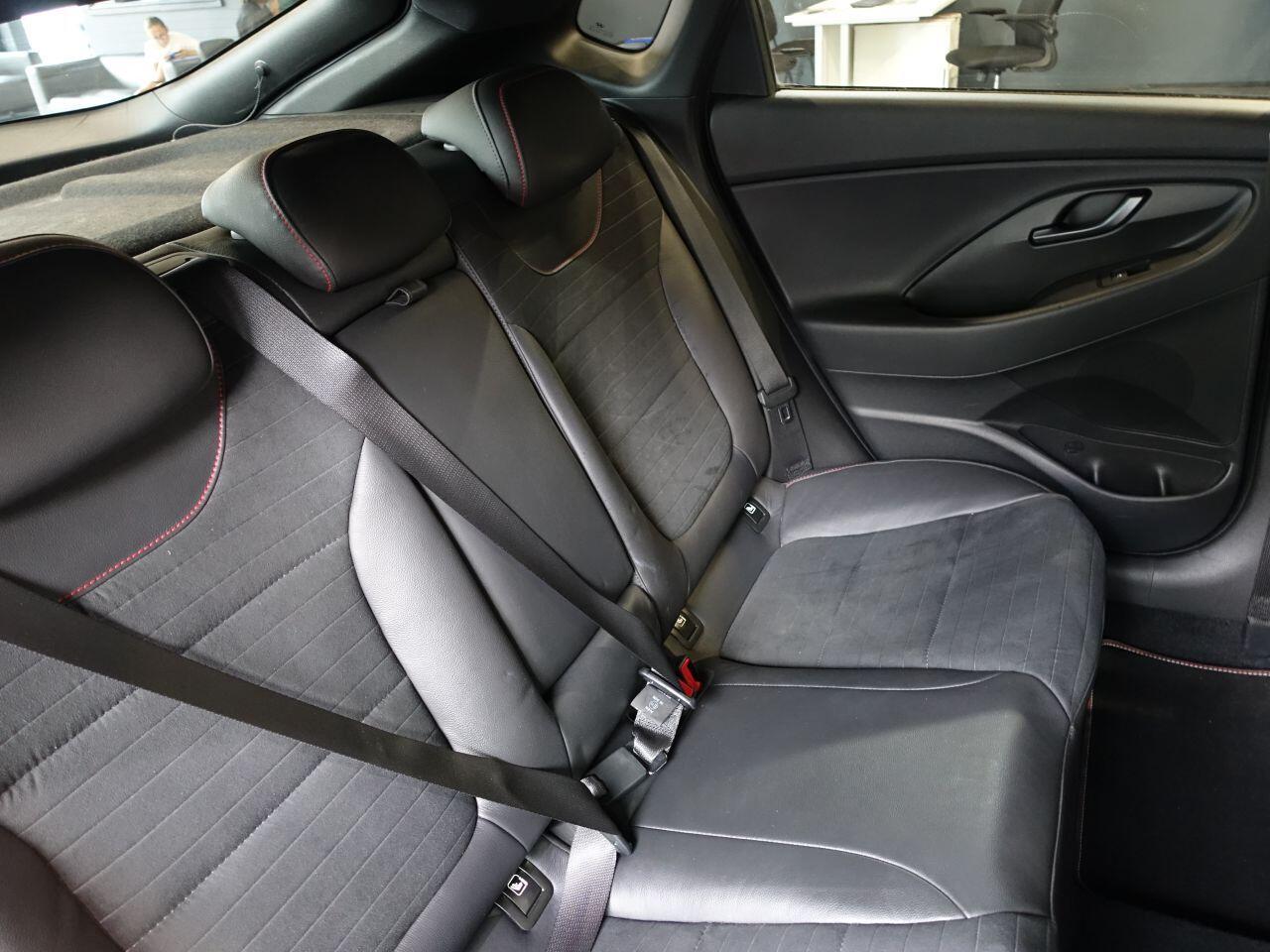 Hyundai i30 - Image 14