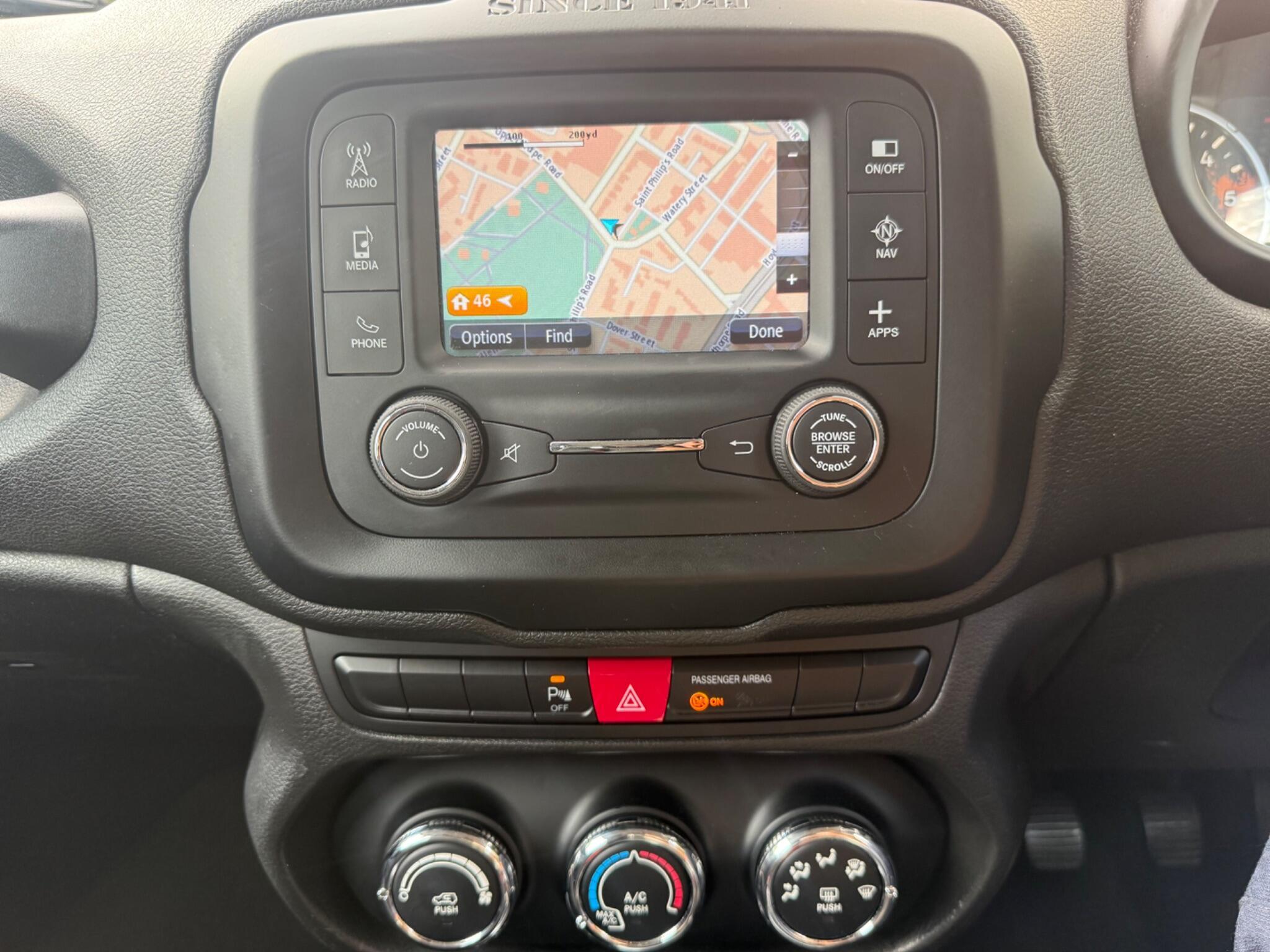 Jeep Renegade - Image 12