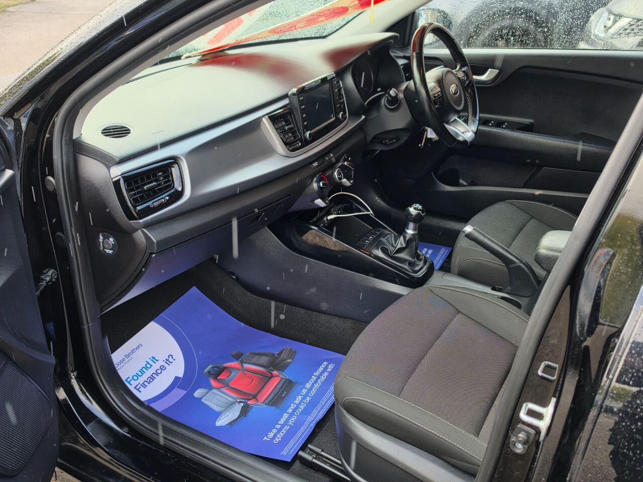 Kia Rio - Image 16