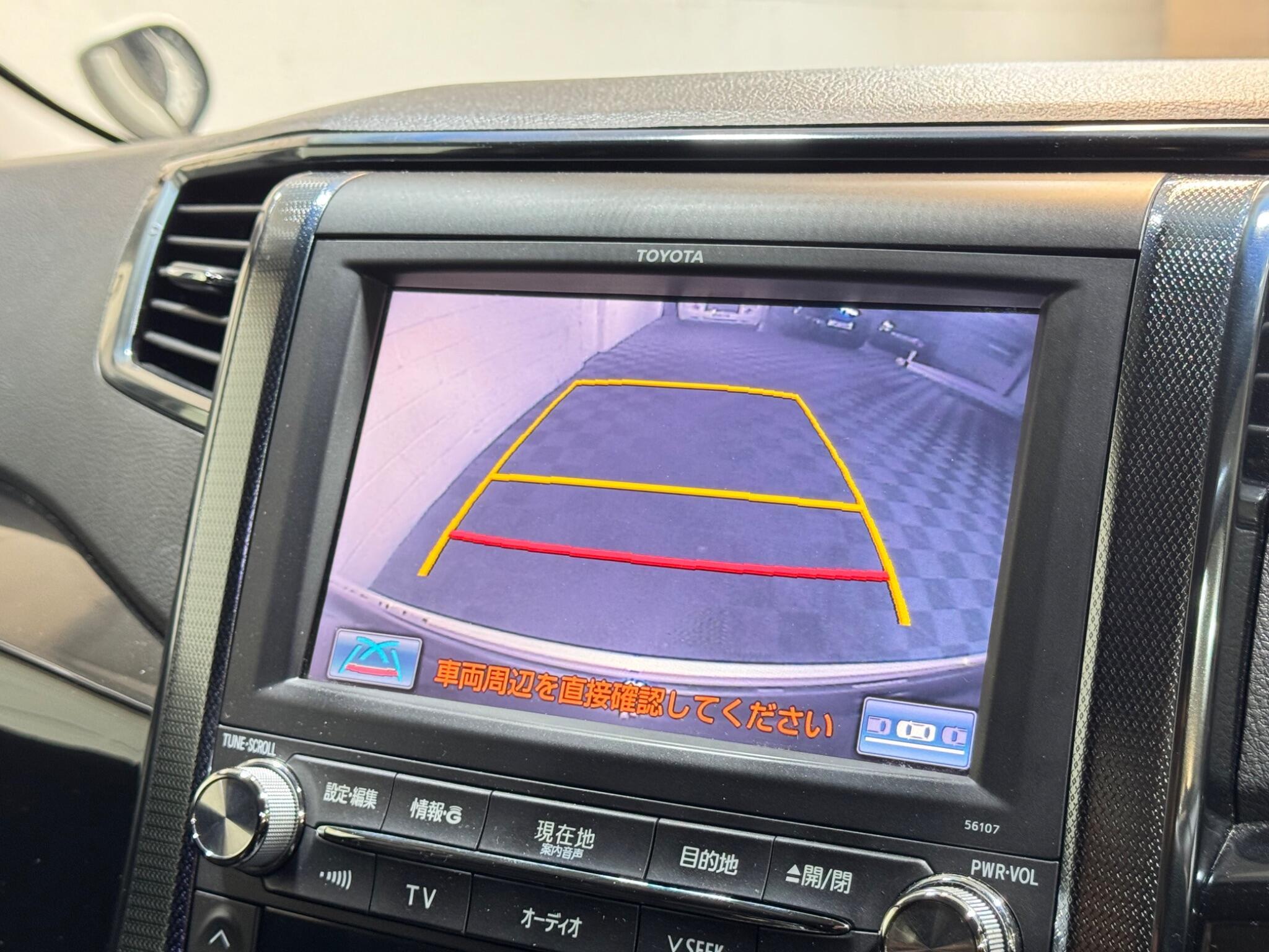 Toyota Vellfire - Image 14