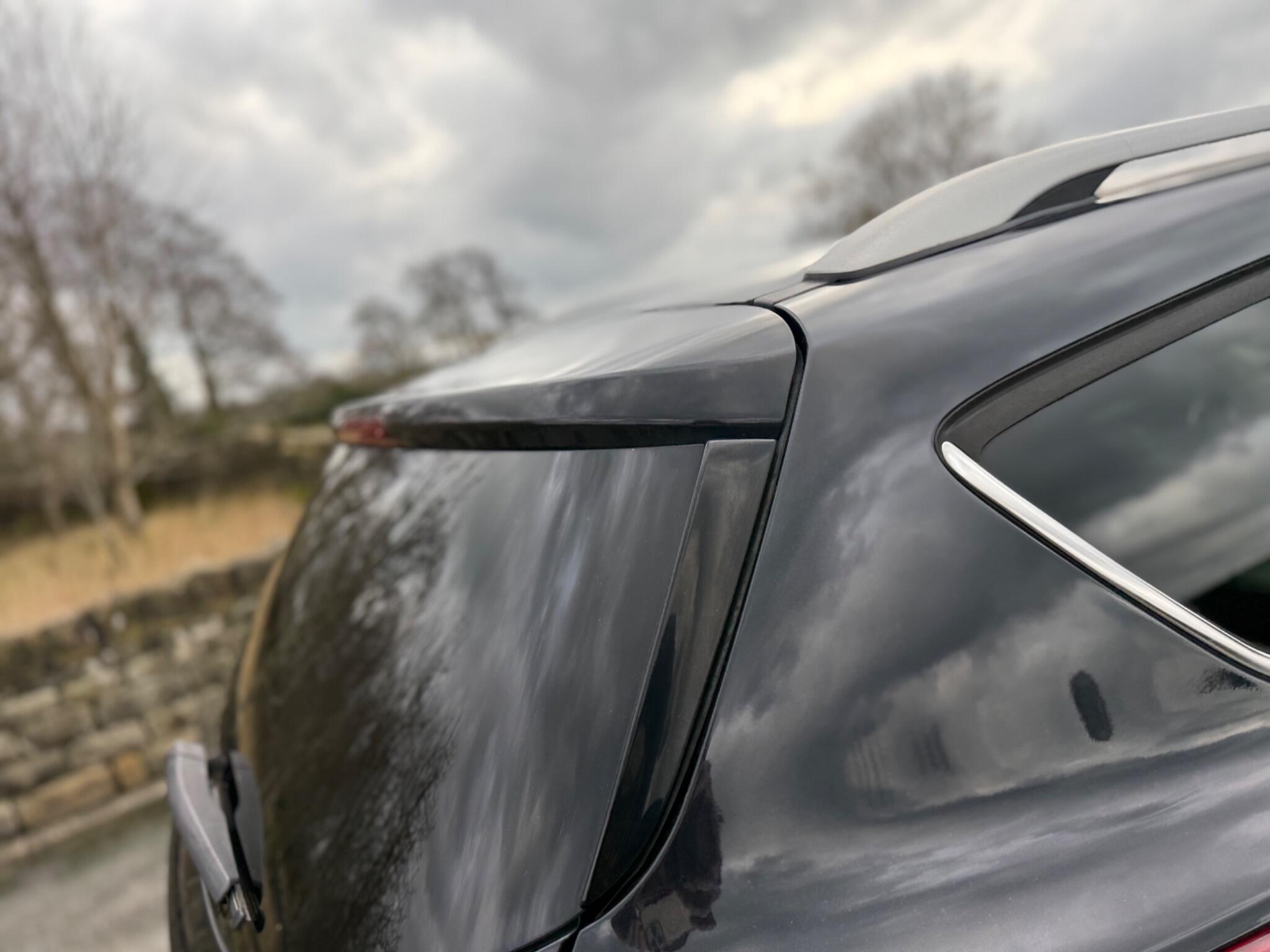 Ford Kuga - Image 30
