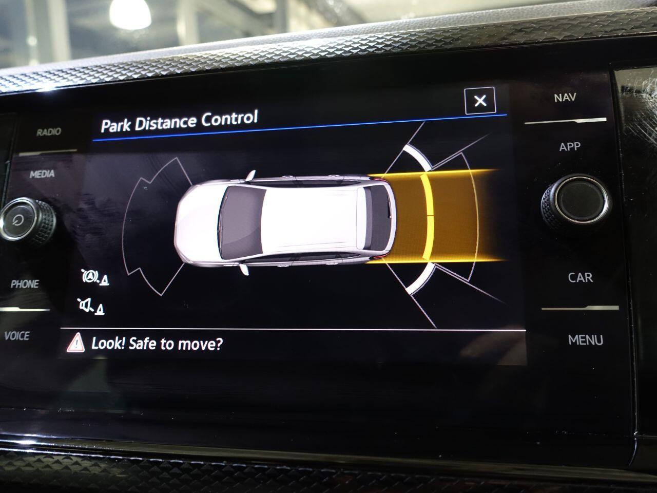 Volkswagen Taigo - Image 30