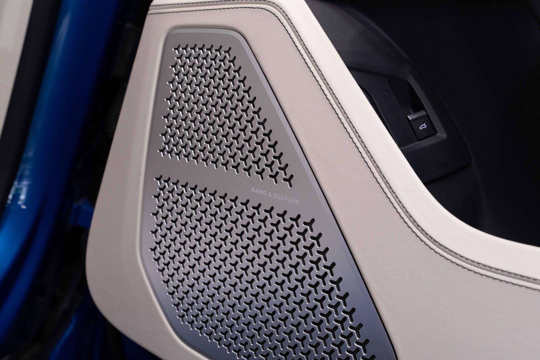 Lamborghini Urus - Image 31