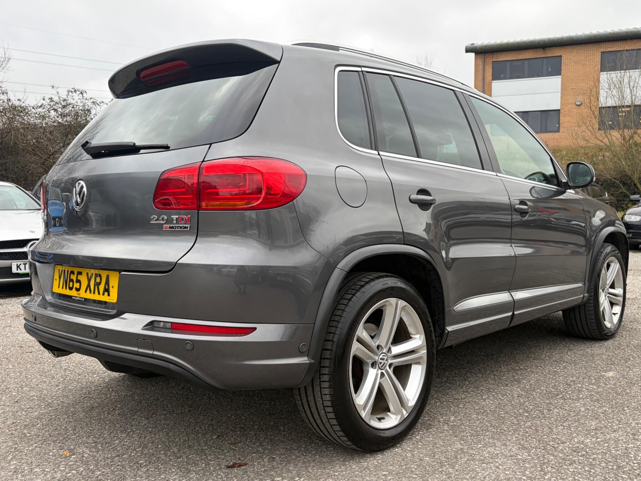Volkswagen Tiguan - Image 15