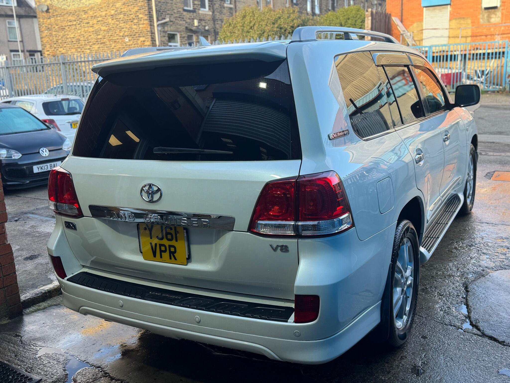 Toyota Land Cruiser - Image 24