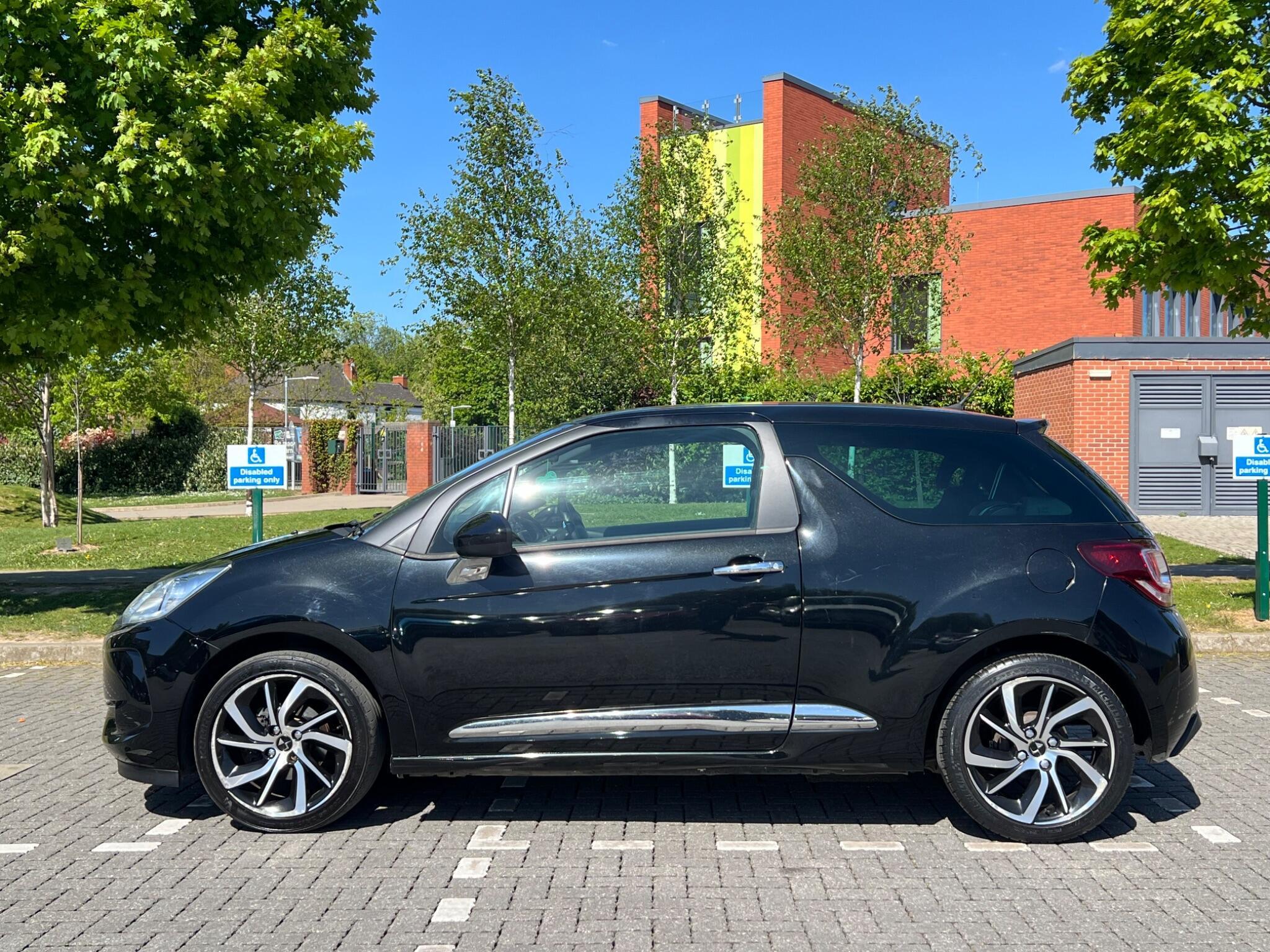 DS AUTOMOBILES DS 3 - Image 3