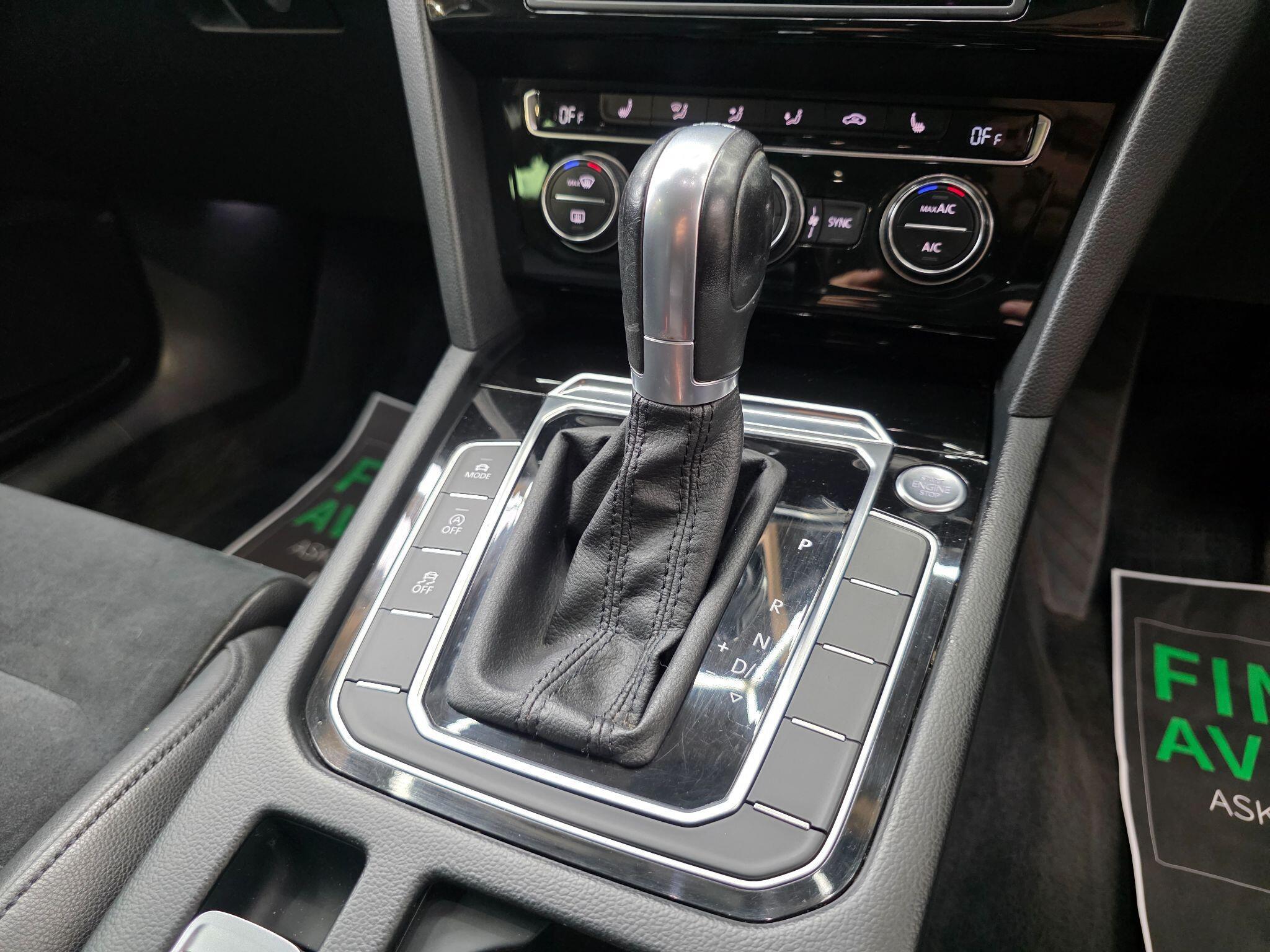 Volkswagen Passat - Image 18