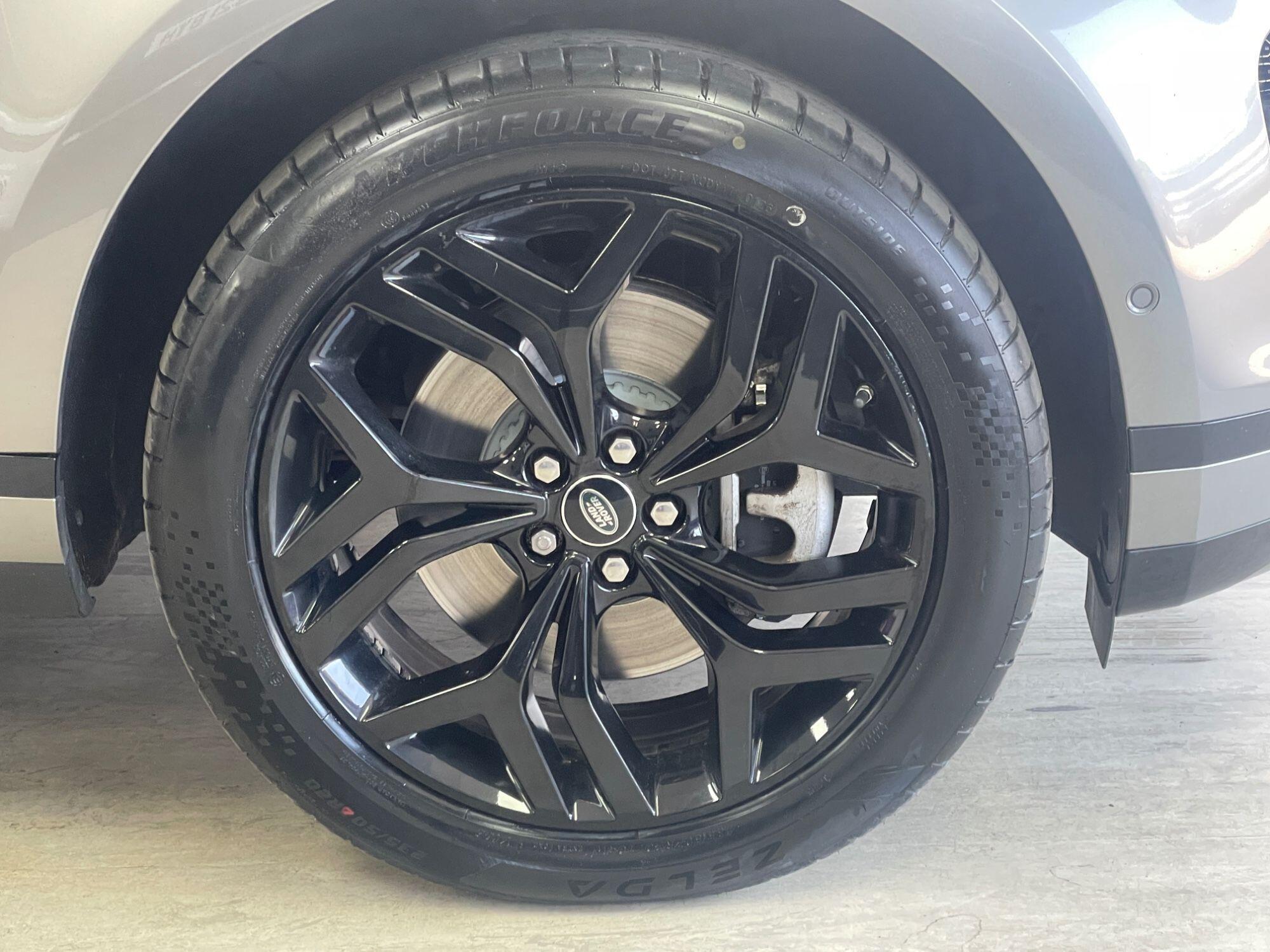 Land Rover Range Rover Evoque - Image 18