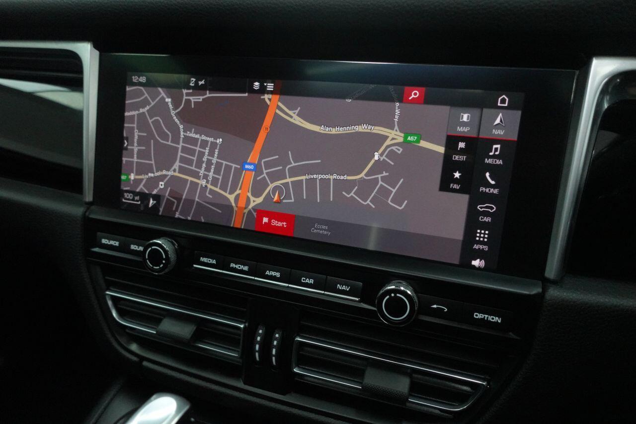 Porsche Macan - Image 3