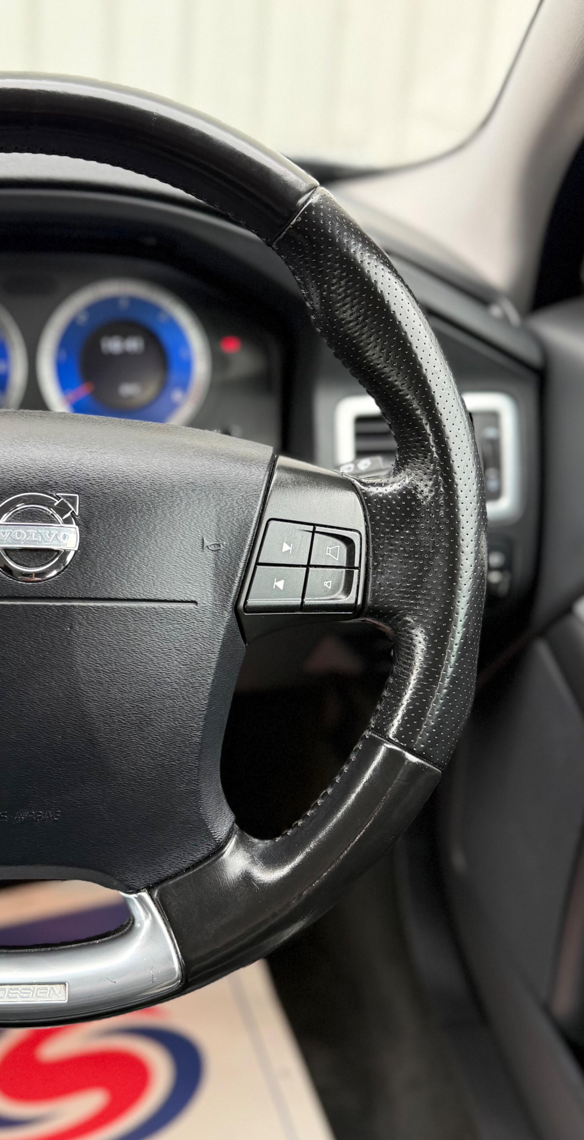 Volvo V70 - Image 33