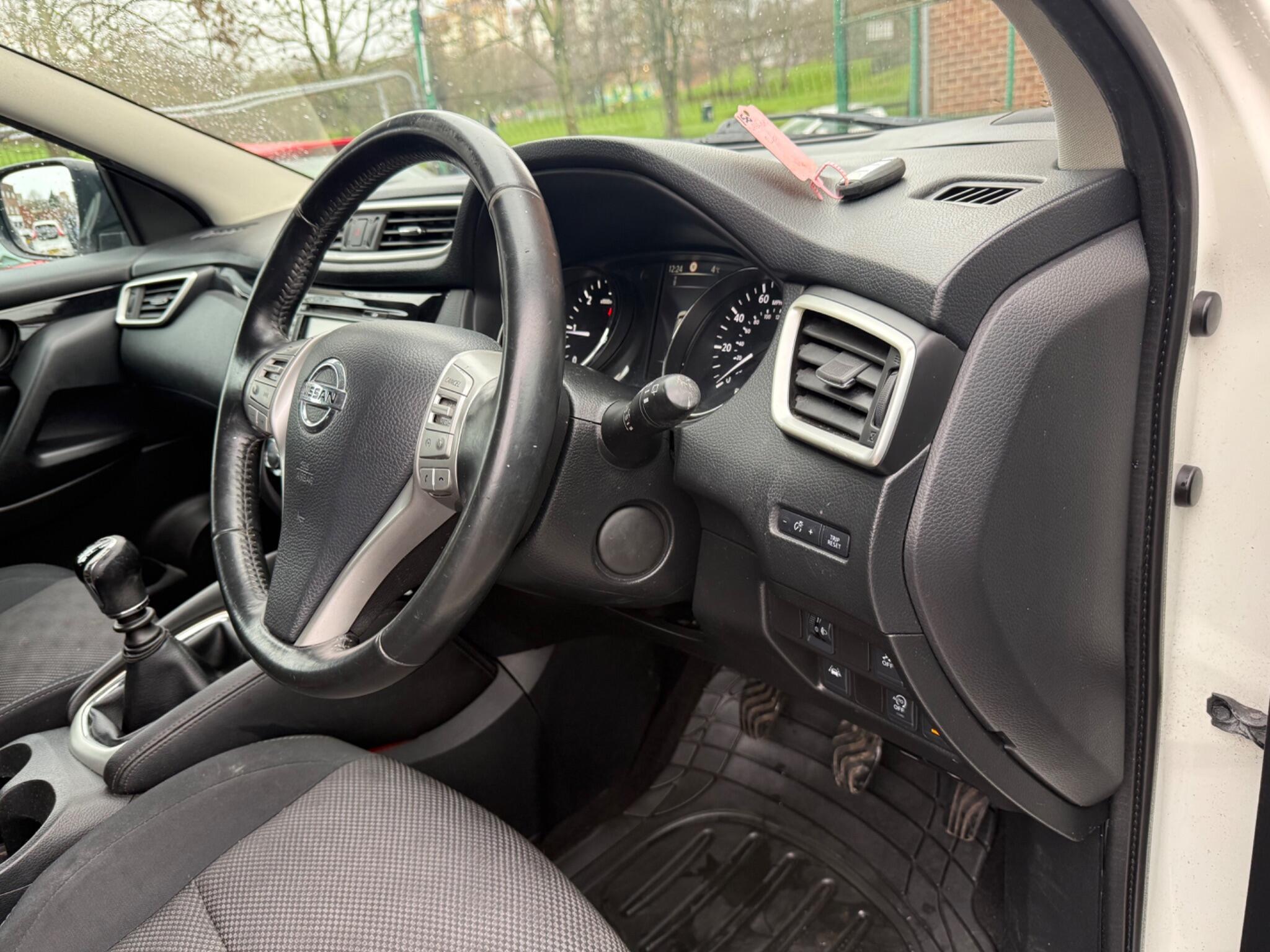 Nissan Qashqai - Image 19