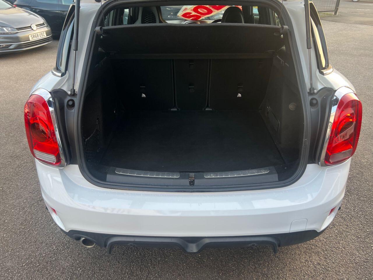 MINI Countryman - Image 8