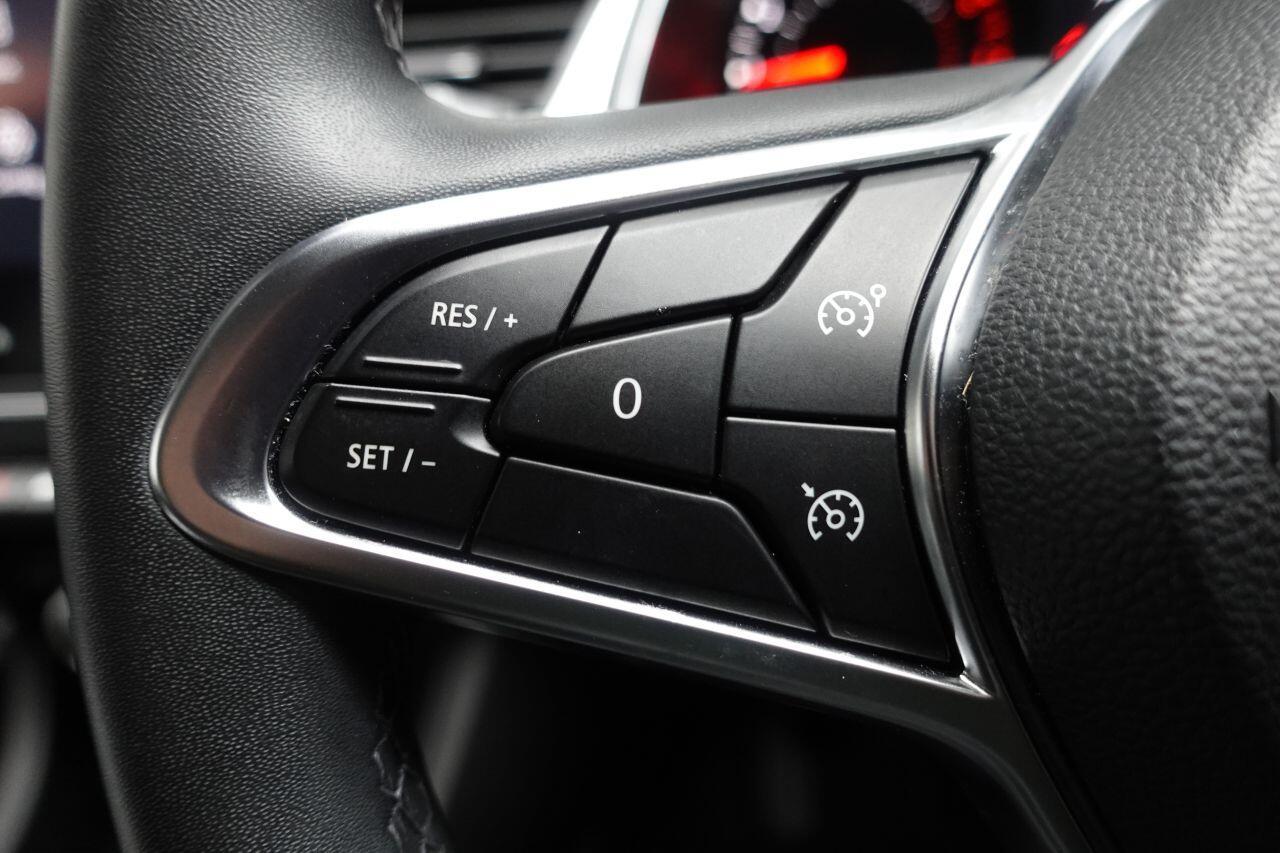 Renault Captur - Image 34