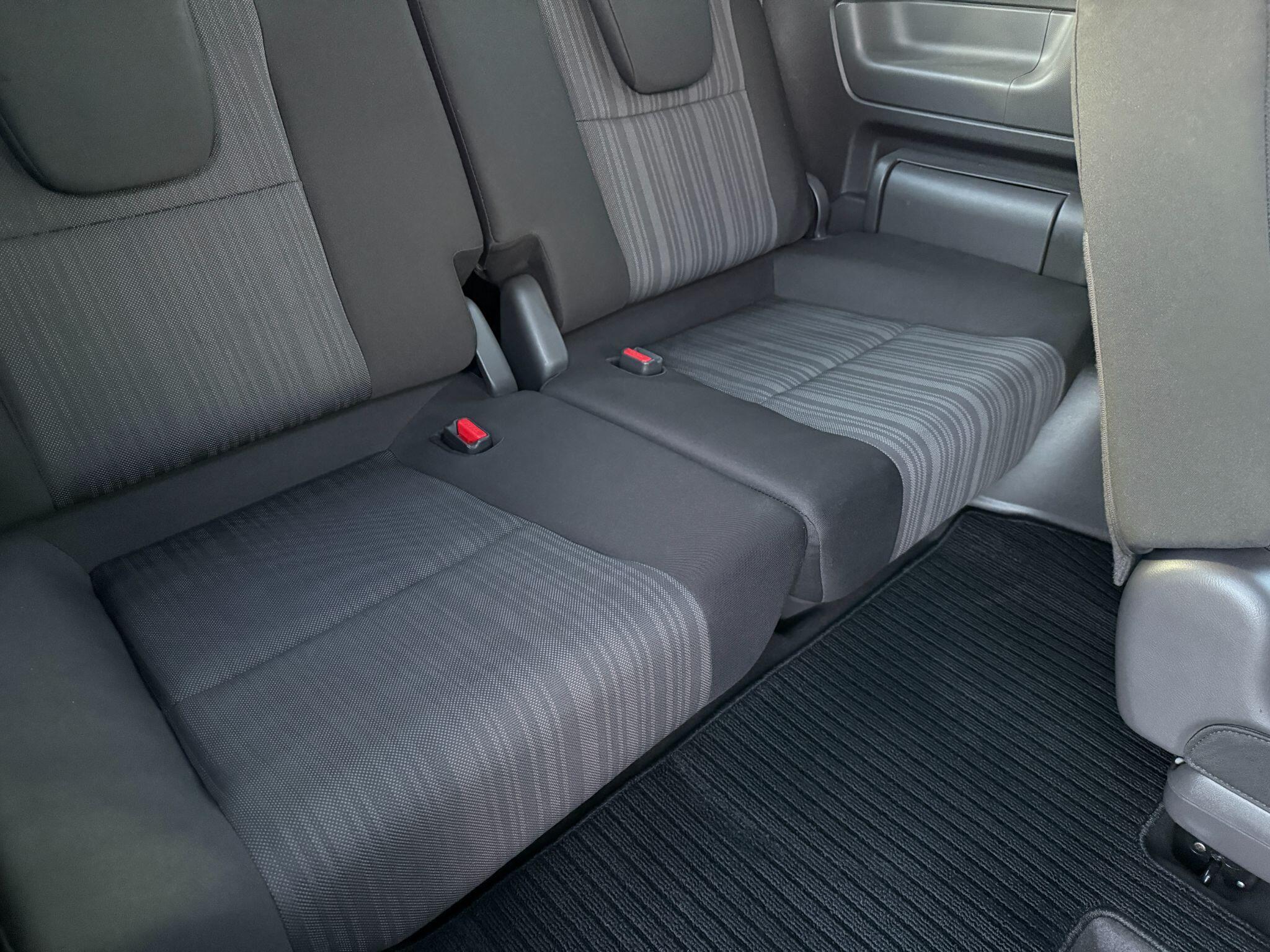 Honda Freed - Image 38