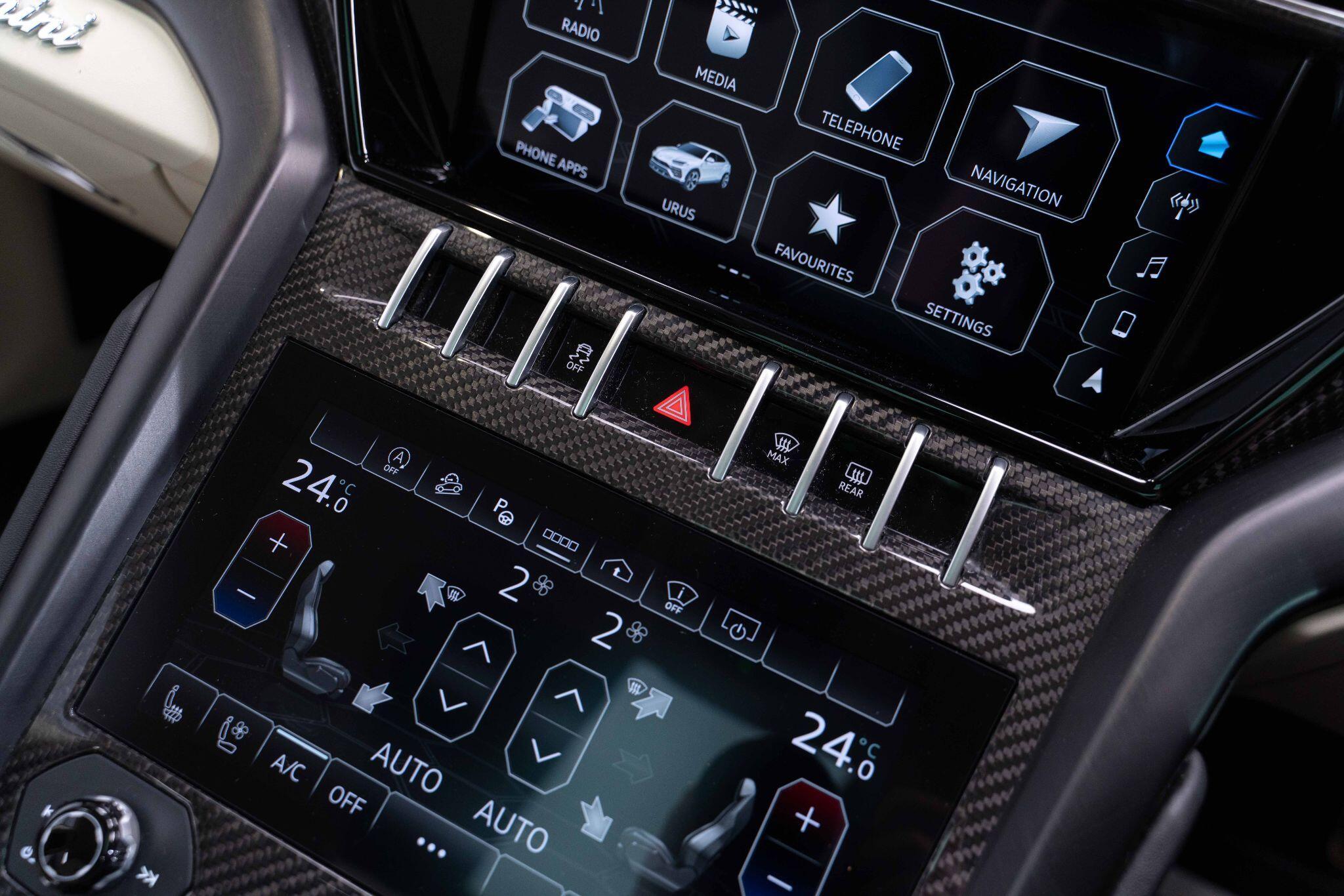 Lamborghini Urus - Image 60