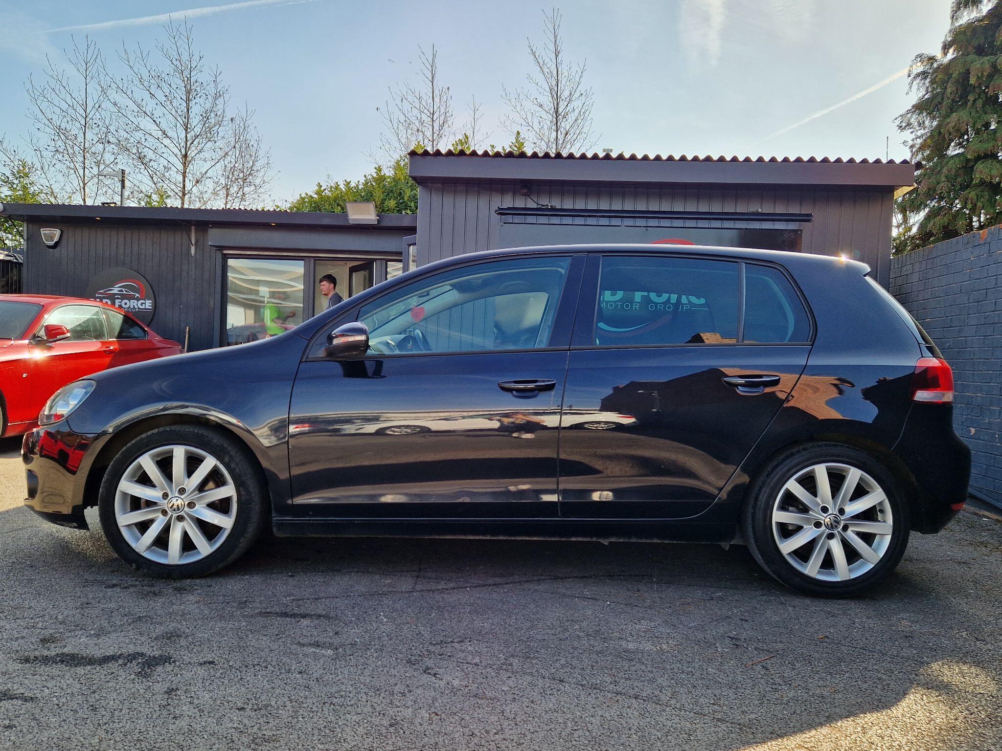 Volkswagen Golf - Image 15