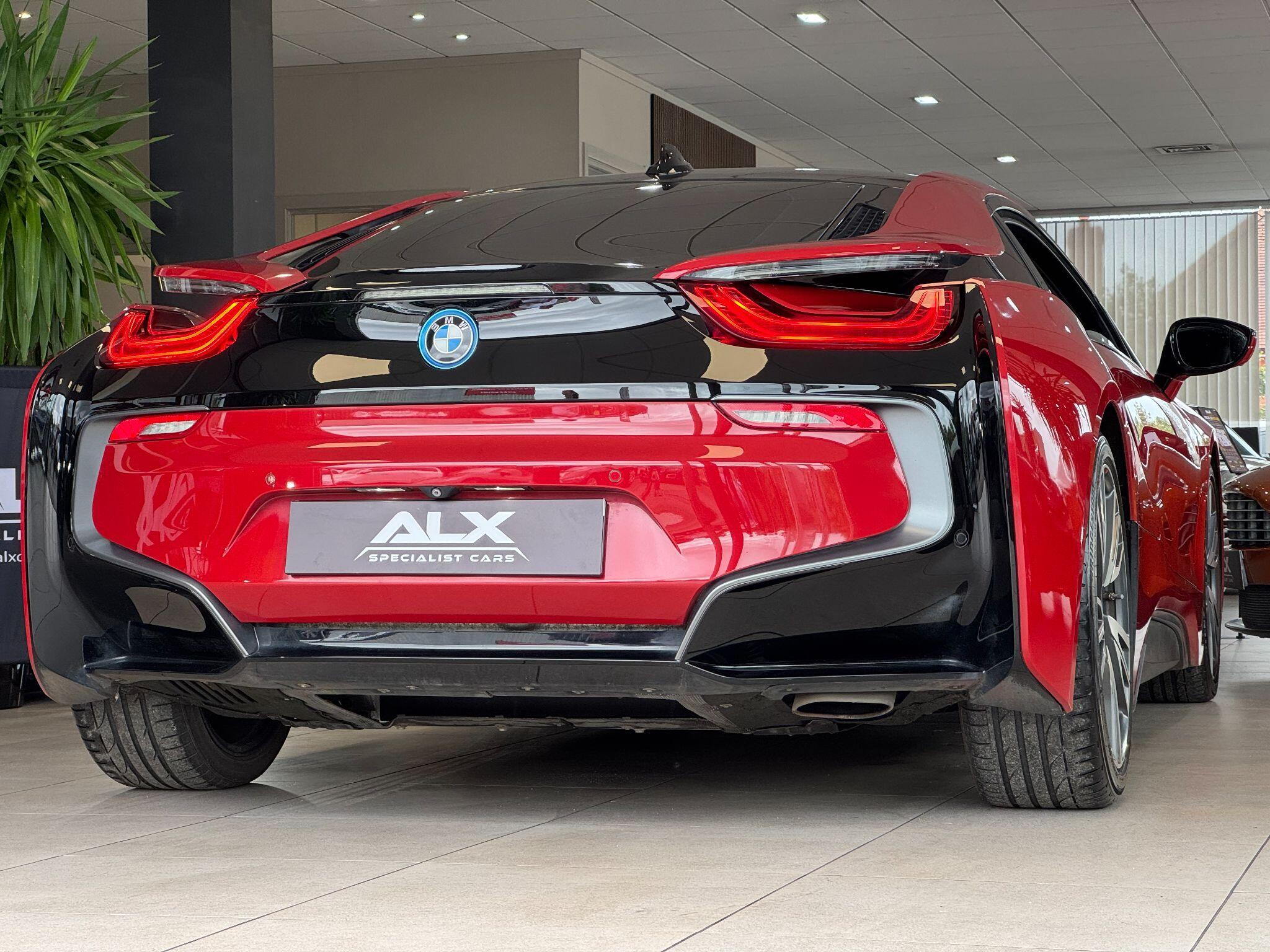 BMW i8 - Image 21