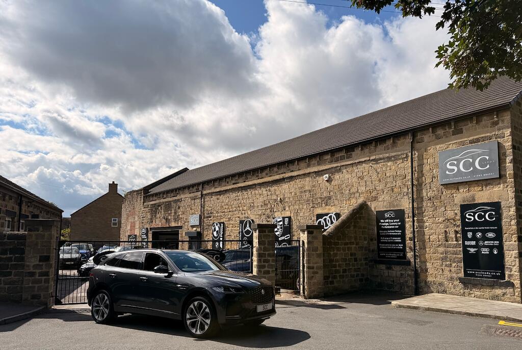 Jaguar F-Pace - Image 15