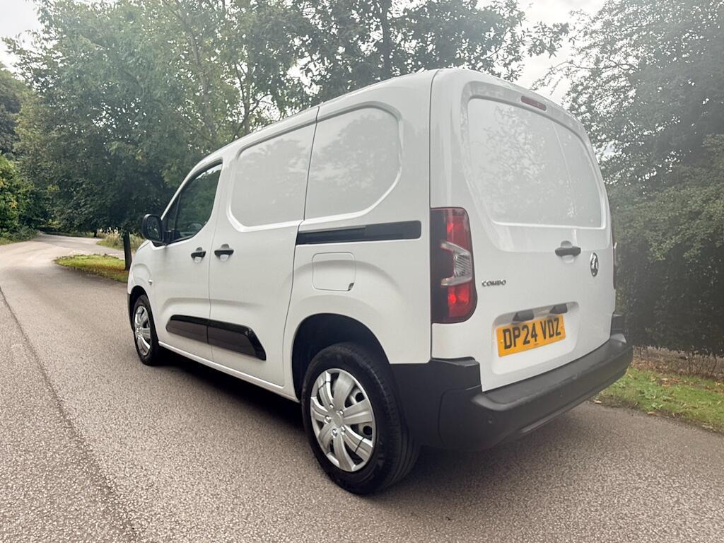 Vauxhall Combo - Image 5