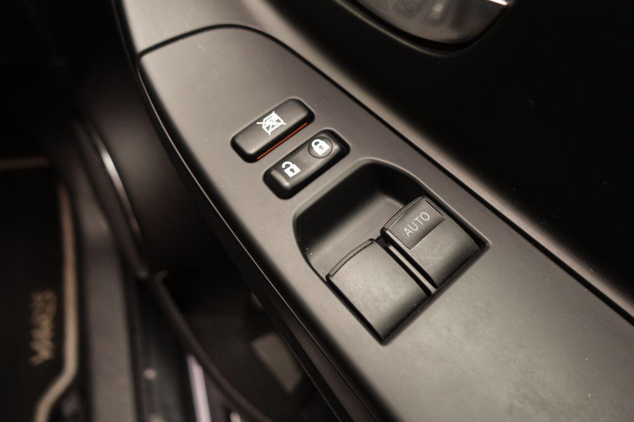 Toyota Yaris - Image 44