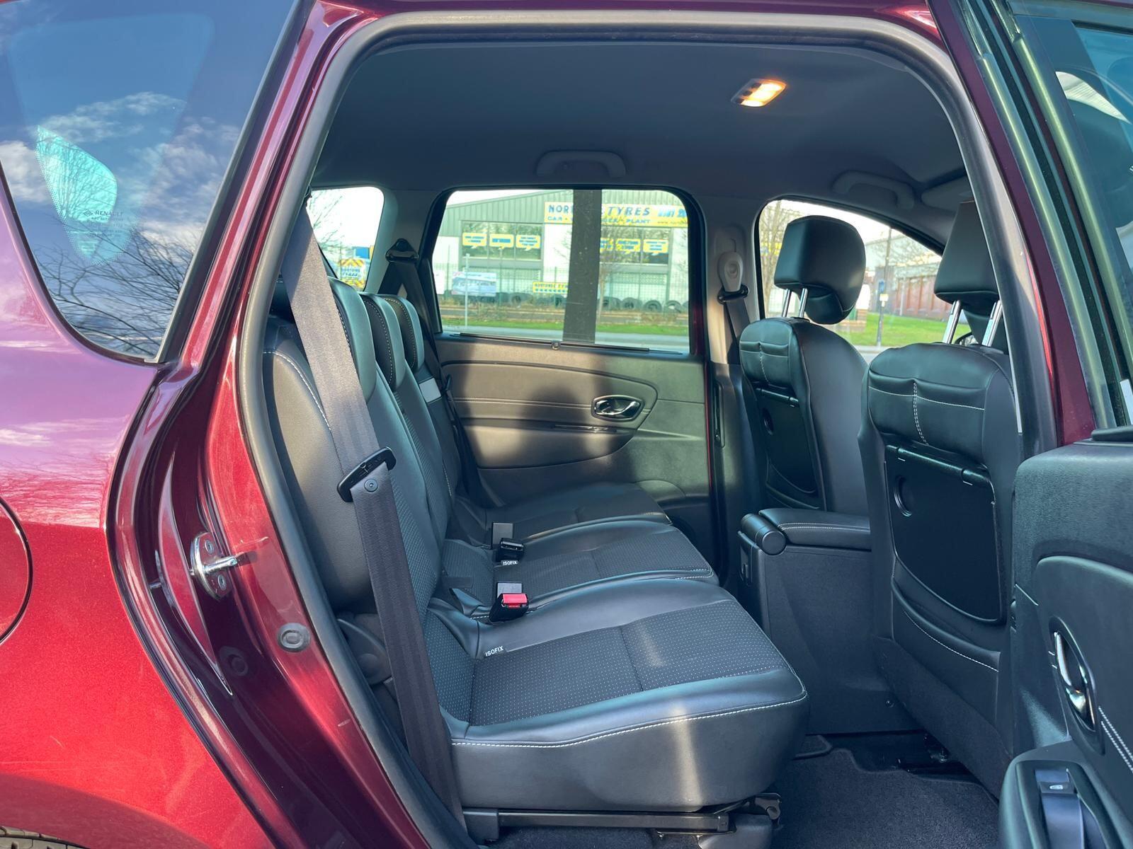 Renault Scenic - Image 21