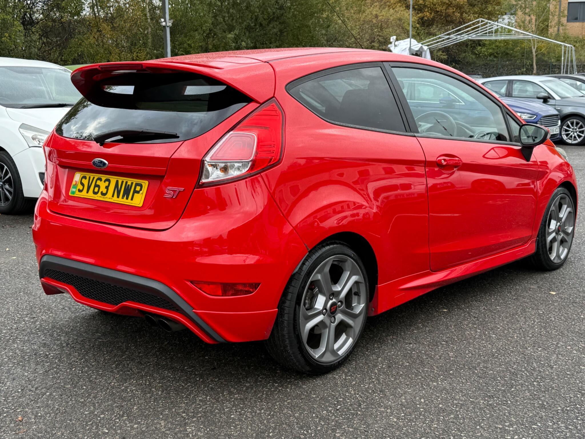 Ford Fiesta - Image 13