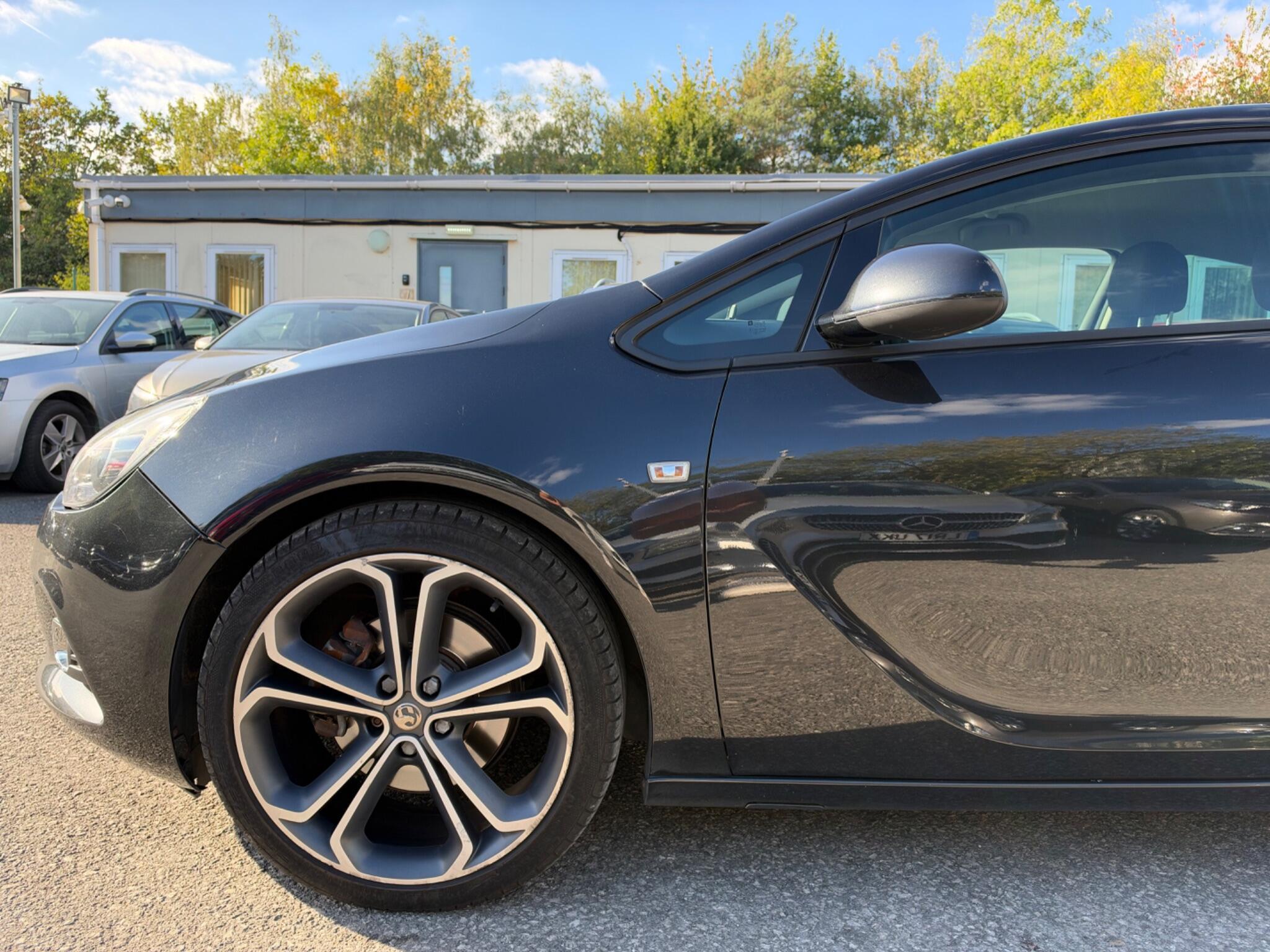 Vauxhall Astra GTC - Image 6
