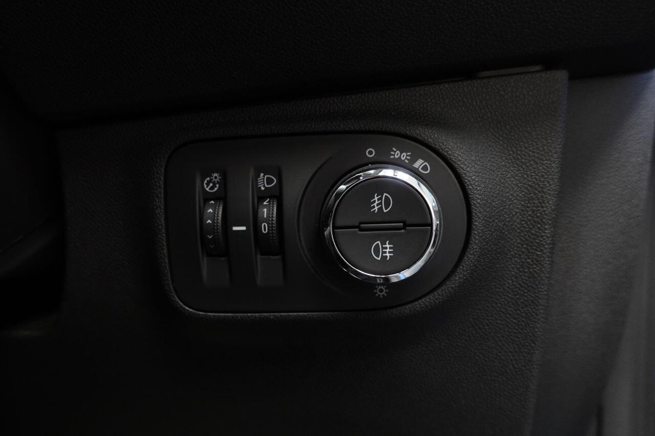 Vauxhall Corsa - Image 39