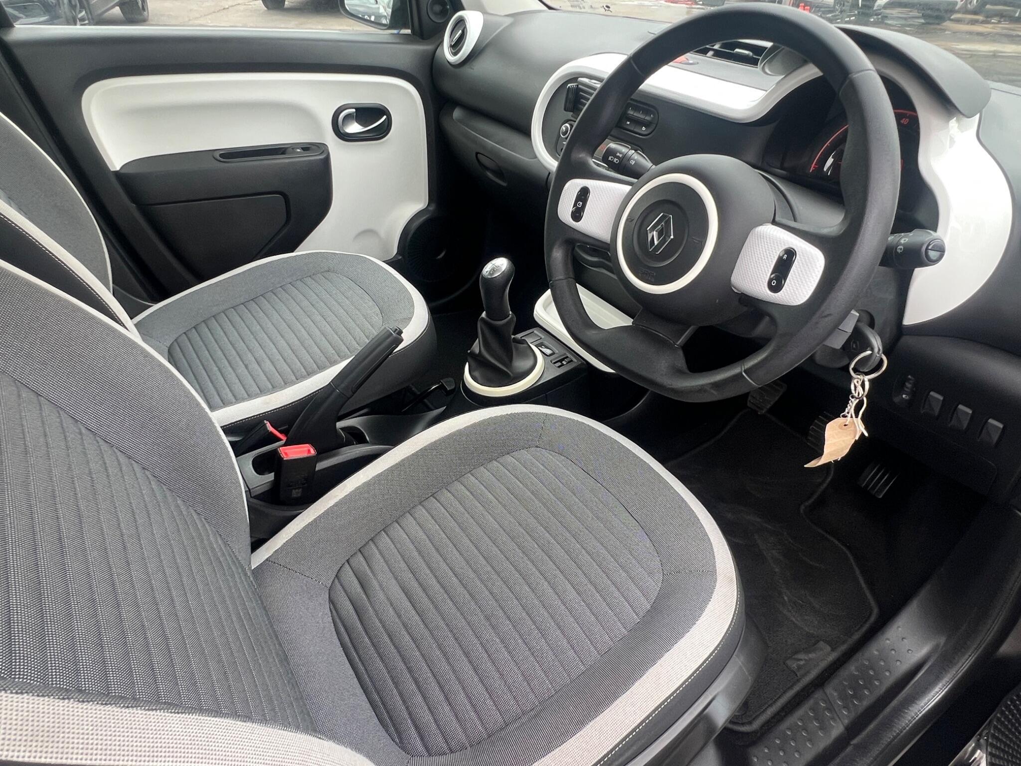 Renault Twingo - Image 15