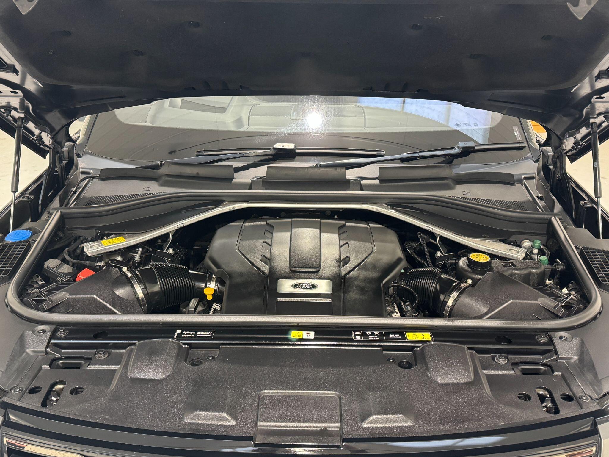 Land Rover Range Rover - Image 39