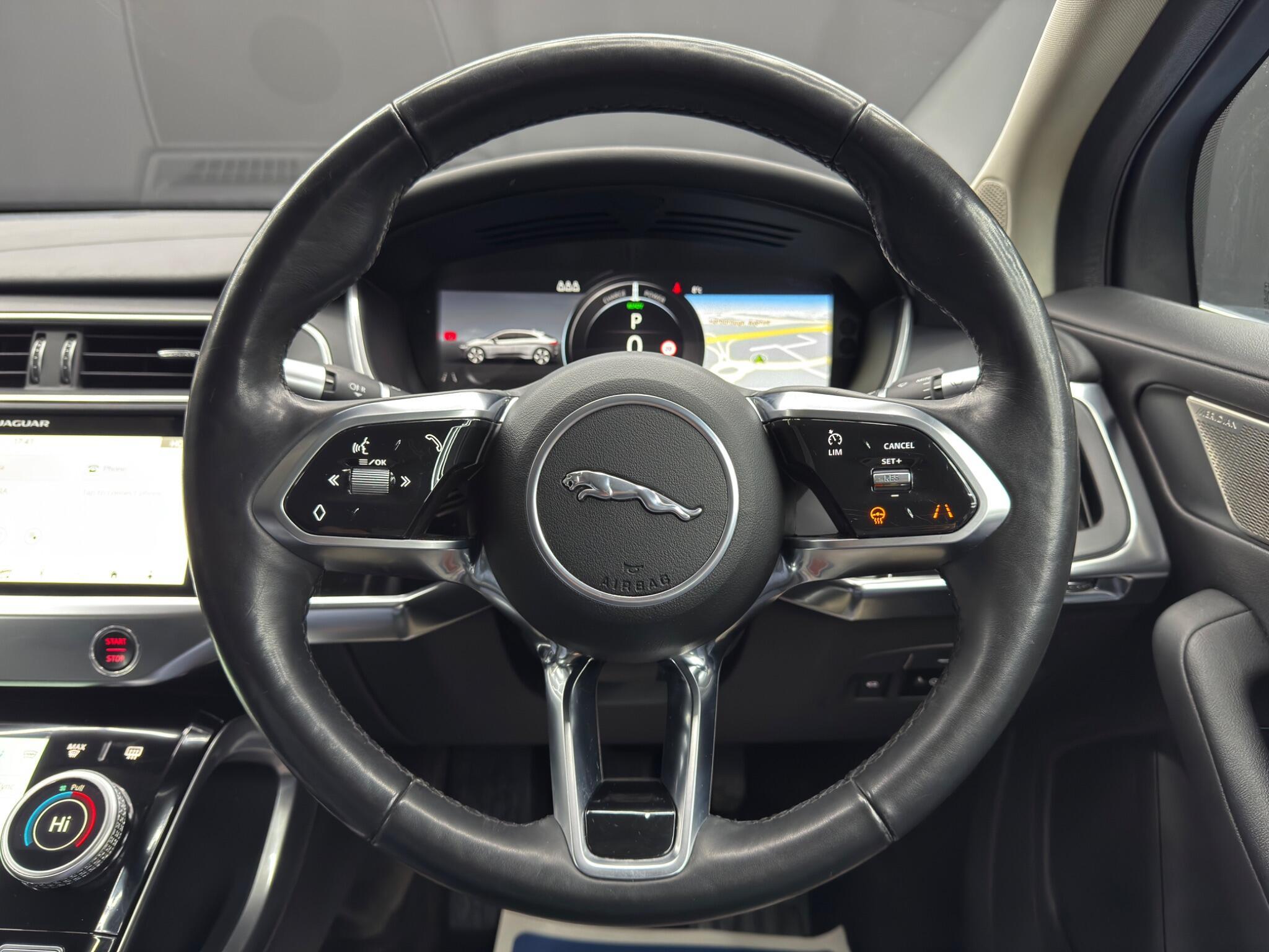 Jaguar I-Pace - Image 21