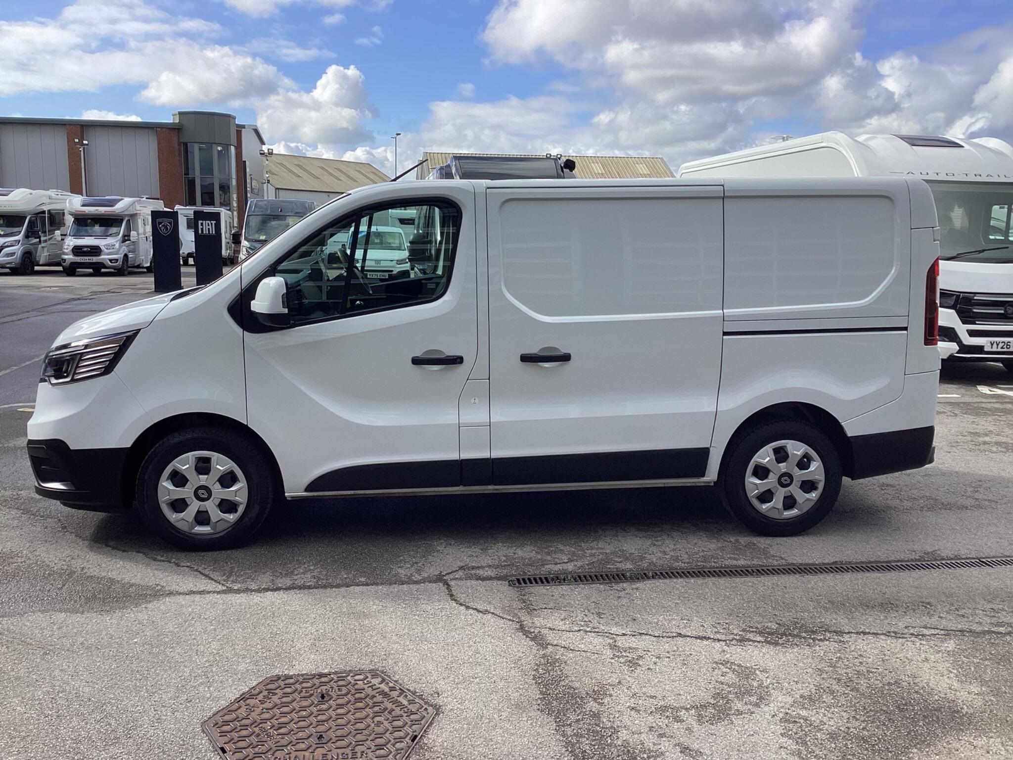 Renault Trafic - Image 4