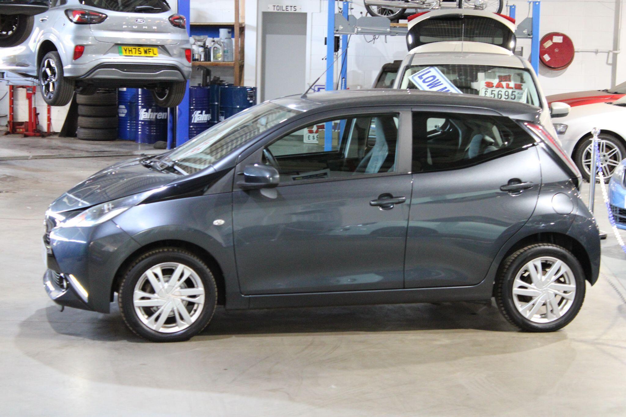 Toyota Aygo - Image 5