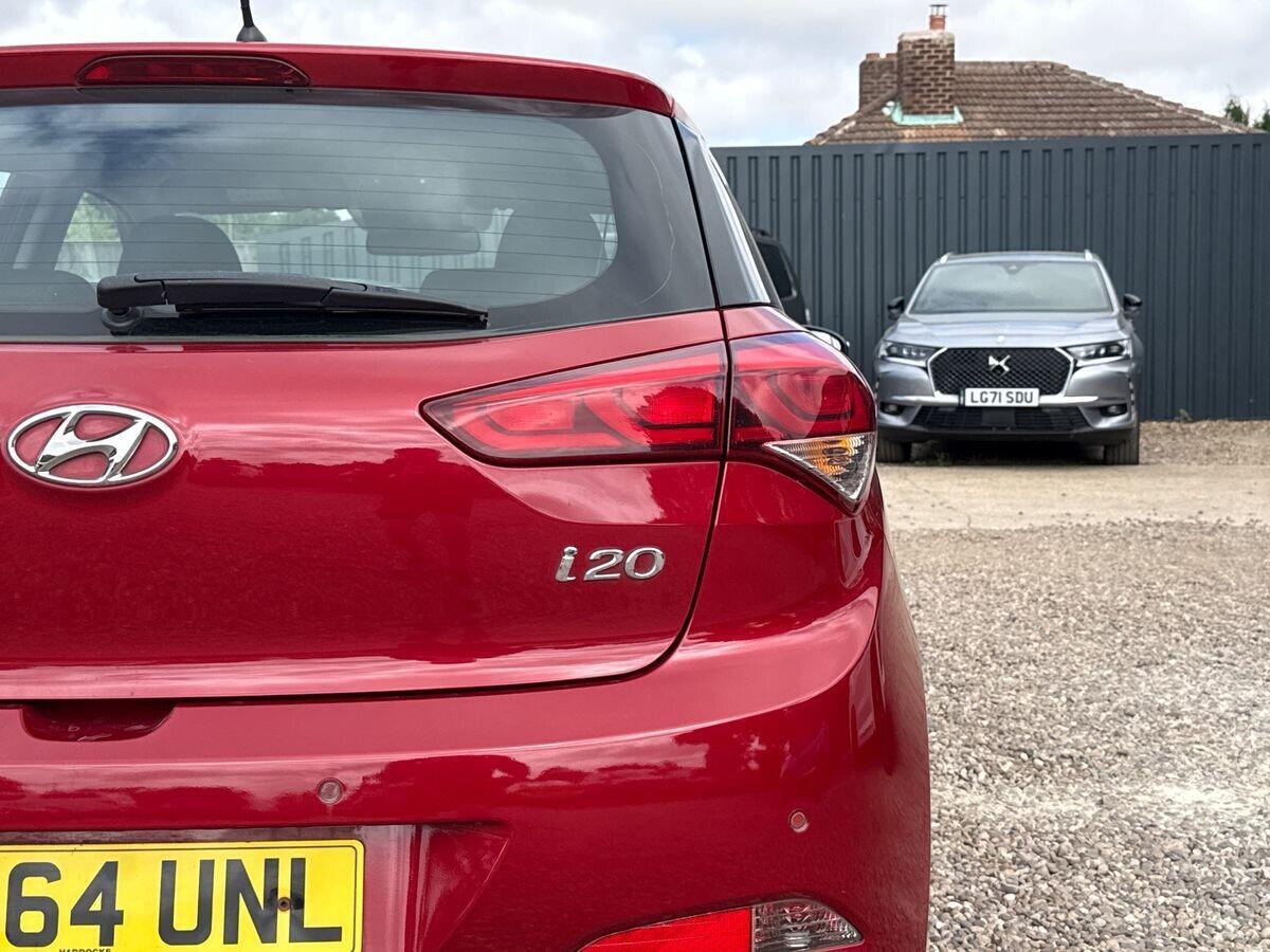 Hyundai i20 - Image 15