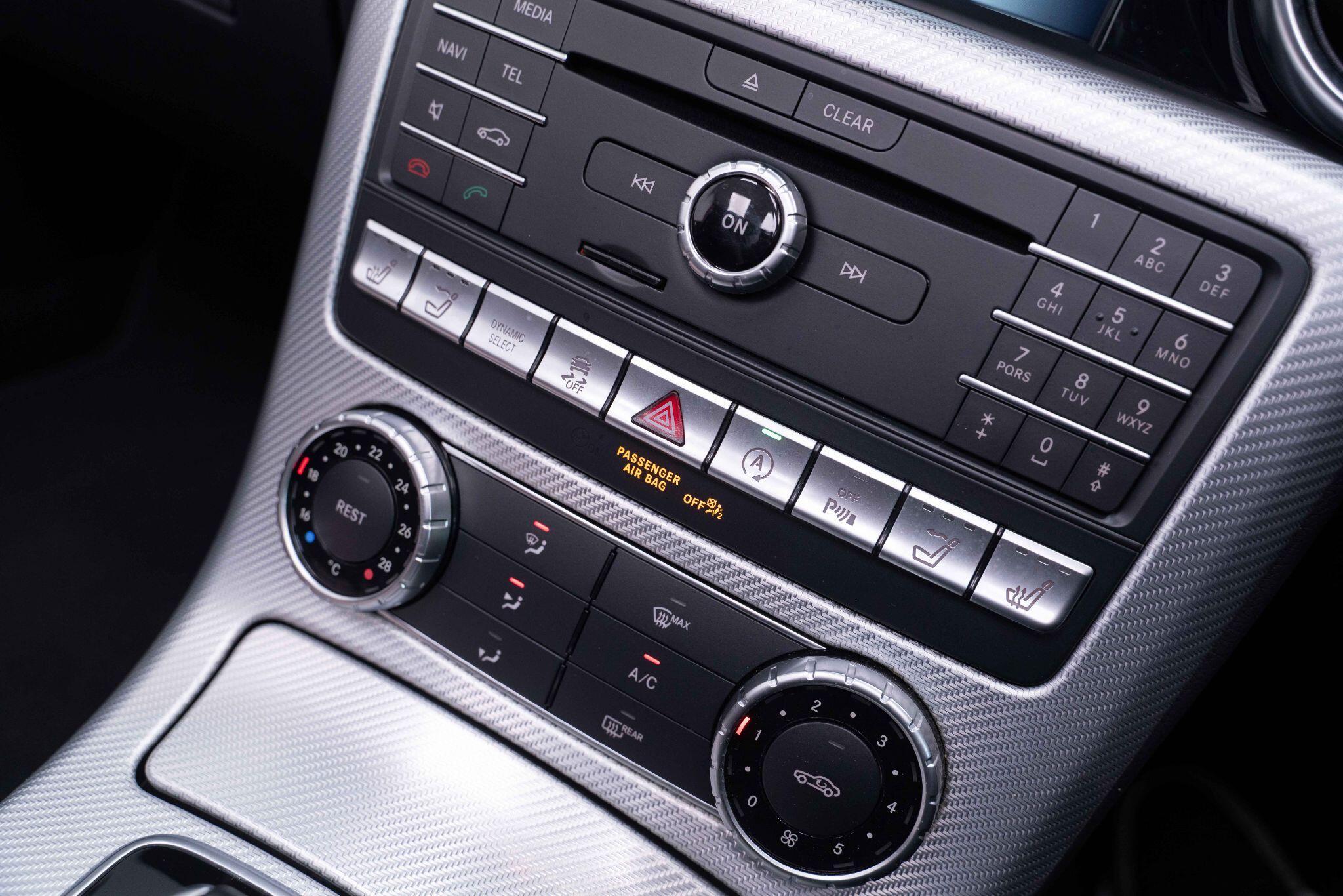 Mercedes SLC - Image 4