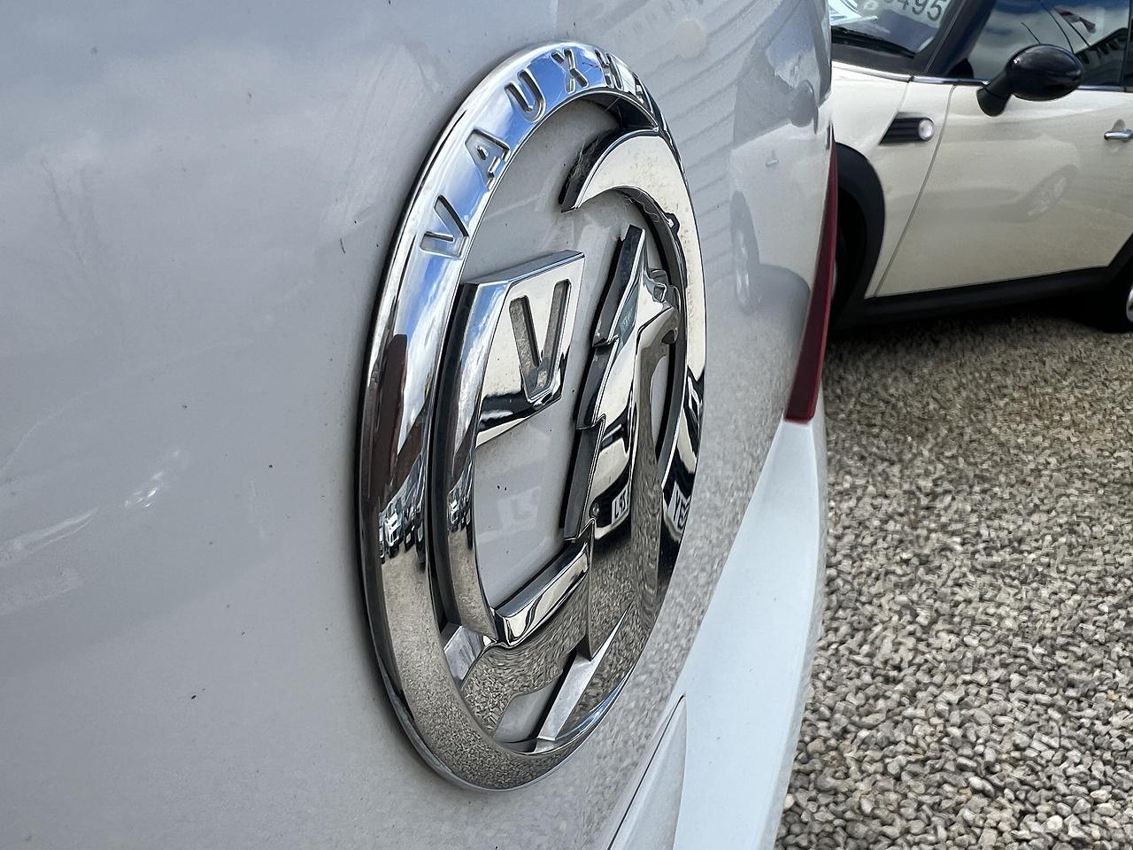 Vauxhall Corsa - Image 7