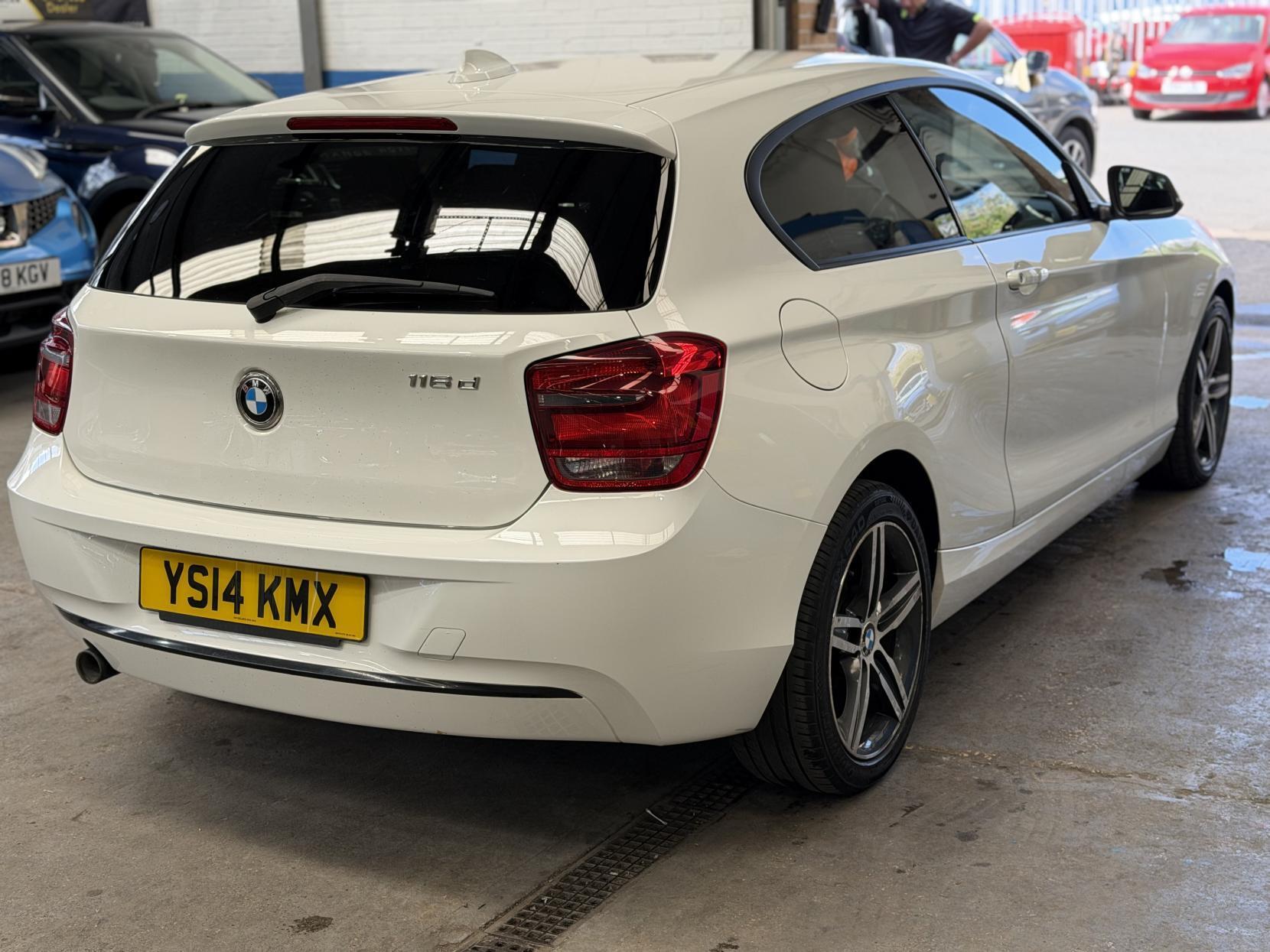 BMW 1 Series - Image 5