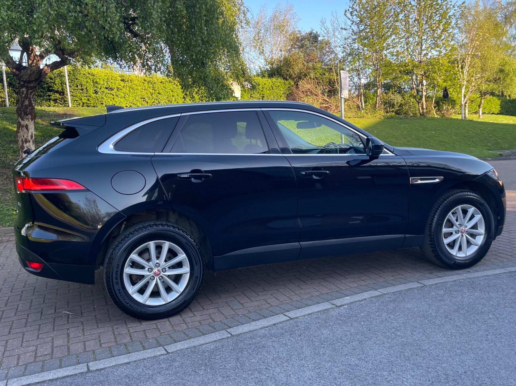 Jaguar F-Pace - Image 14