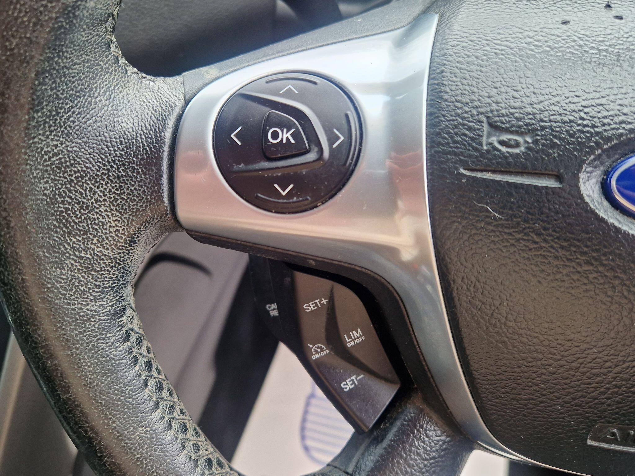 Ford Kuga - Image 48