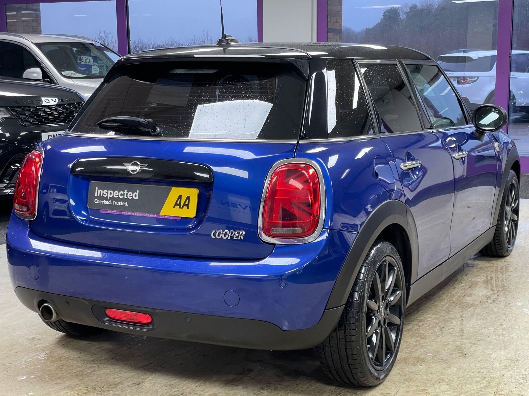 MINI Hatch - Image 11