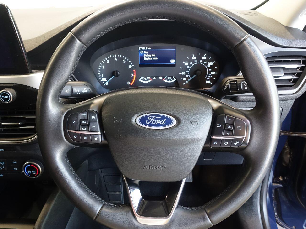 Ford Kuga - Image 19