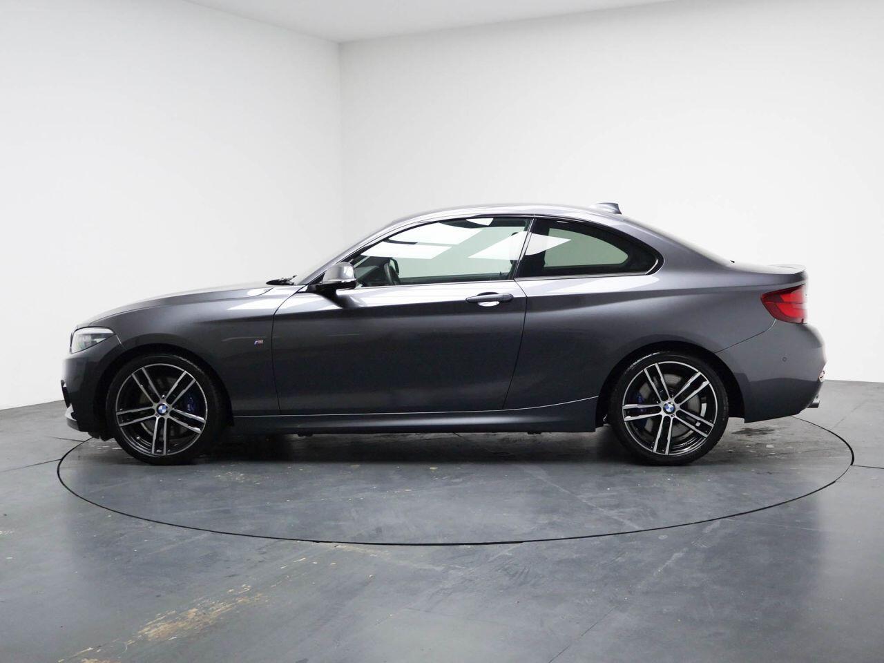 BMW 2 Series - Image 8