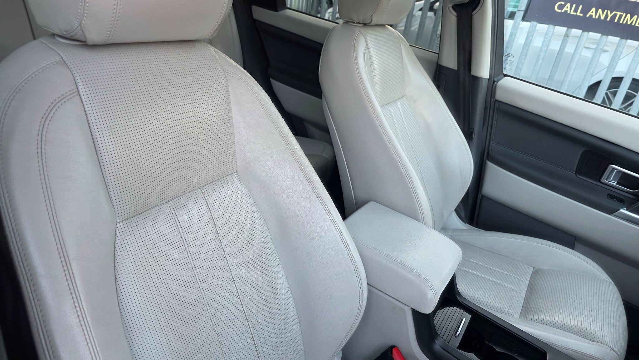 Land Rover DISCOVERY SPORT - Image 32