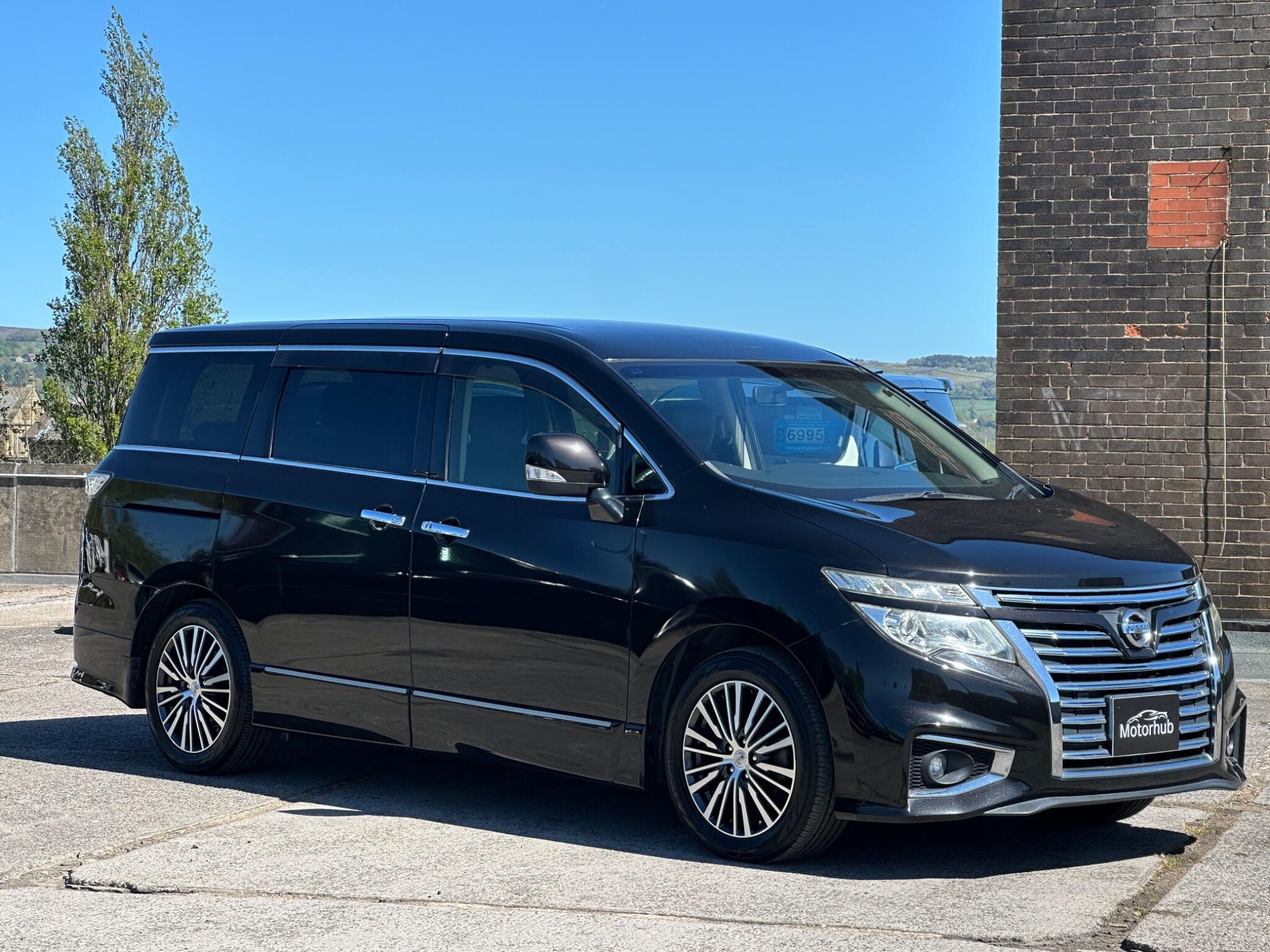 Nissan Elgrand - Image 2