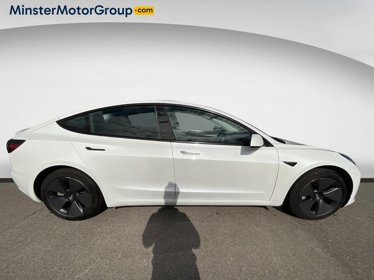 Tesla Model 3 - Image 2