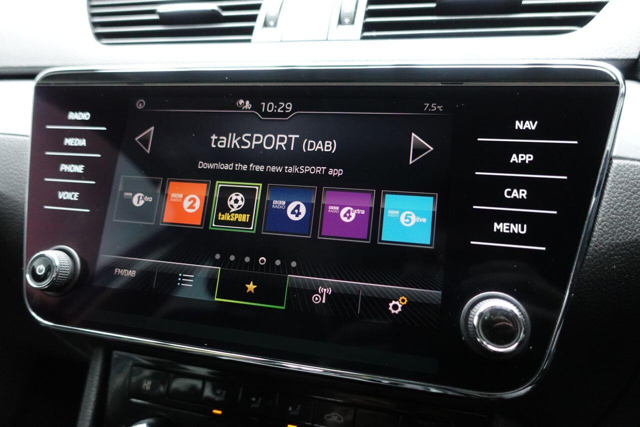 Skoda Superb - Image 34