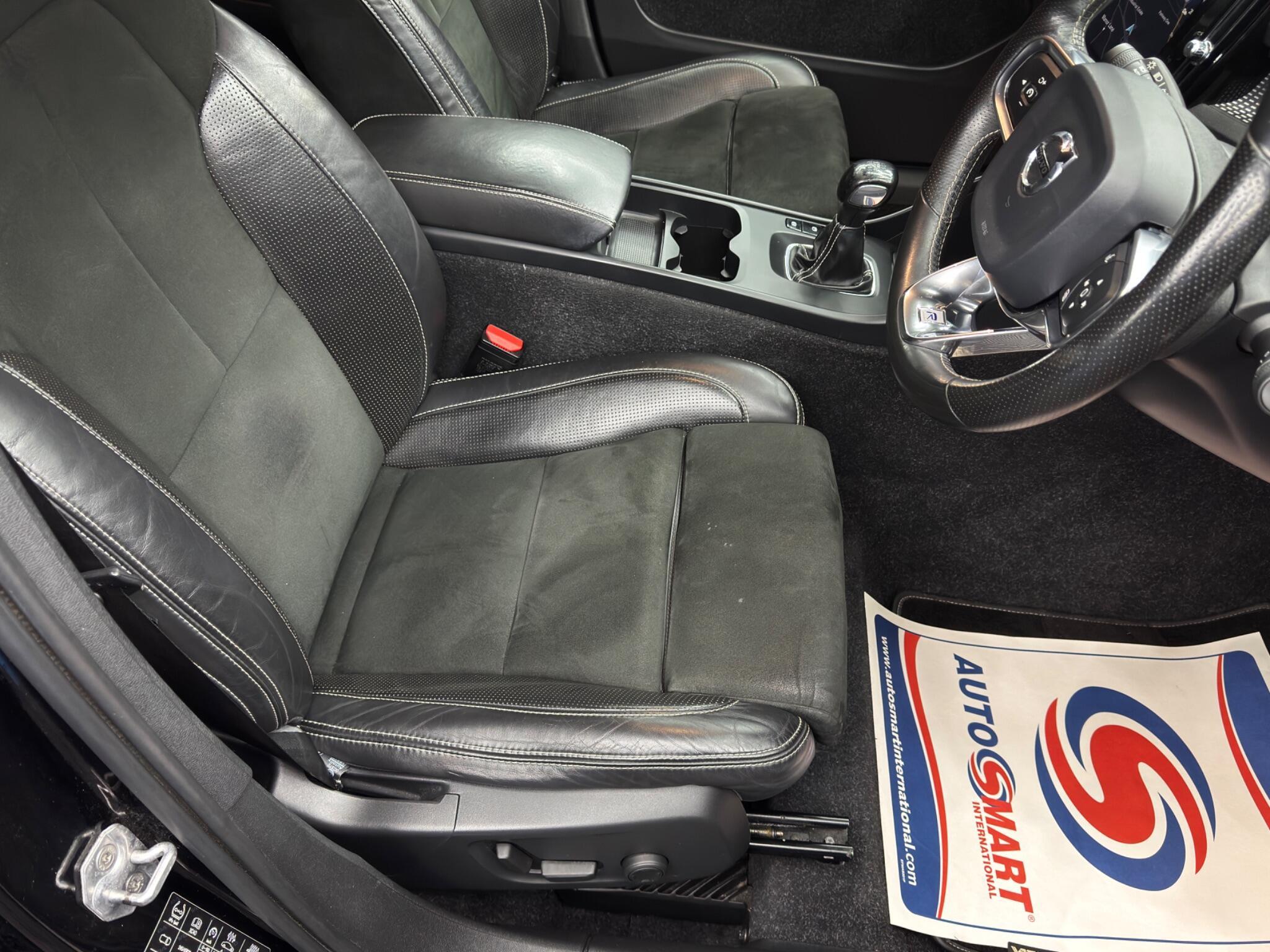 Volvo XC40 - Image 13