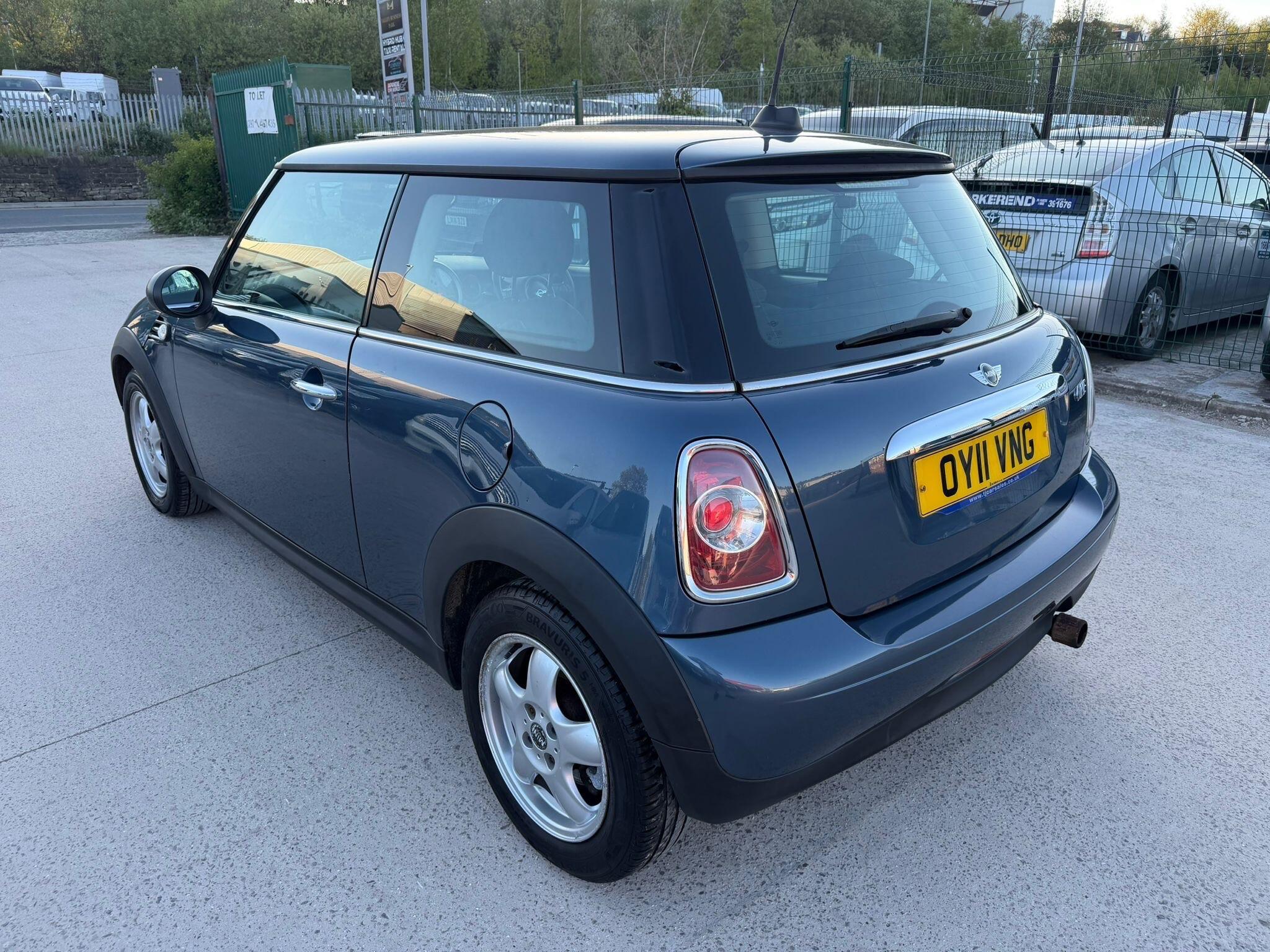 MINI Hatch - Image 4