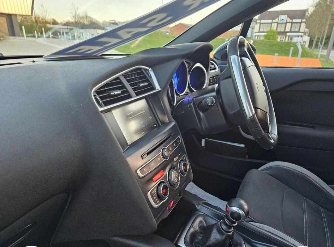 DS AUTOMOBILES DS 4 CROSSBACK - Image 24